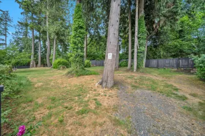 Swimming Pool Photo of 86 14555 68 Avenue, Surrey, BC