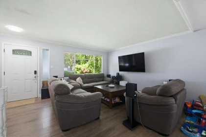 Kitchen Photo of 18298 63a Avenue, Surrey, BC