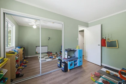 Mudroom Photo of 18298 63a Avenue, Surrey, BC