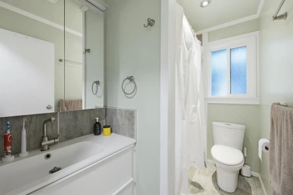Powder Room Photo of 18298 63a Avenue, Surrey, BC