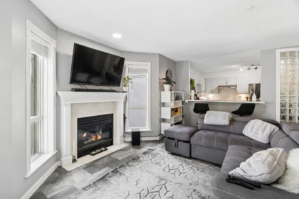 Breakfast Nook Photo of 311 2575 Ware Street, Abbotsford, BC