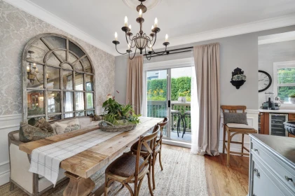Breakfast Nook Photo of 4 15151 Buena Vista Avenue, White Rock, BC