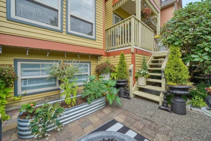 Garden / Landscaping Photo of 4 15151 Buena Vista Avenue, White Rock, BC