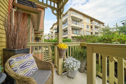 Outdoor Deck Photo of 4 15151 Buena Vista Avenue, White Rock, BC
