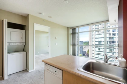 Kitchen Photo of PH110 1889 Alberni Street, Vancouver, BC