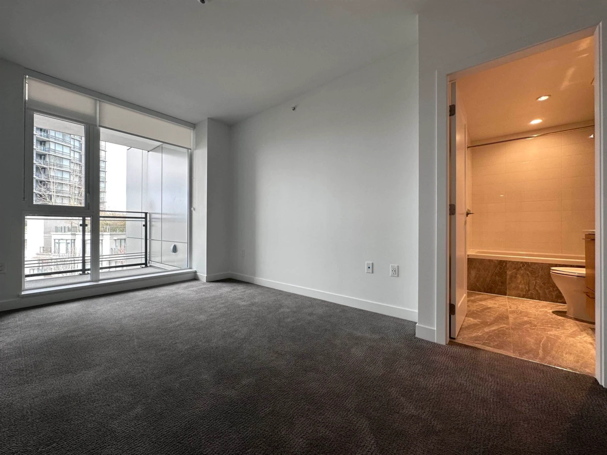 Family Room Photo of 505 3280 Corvette Way, Richmond, BC