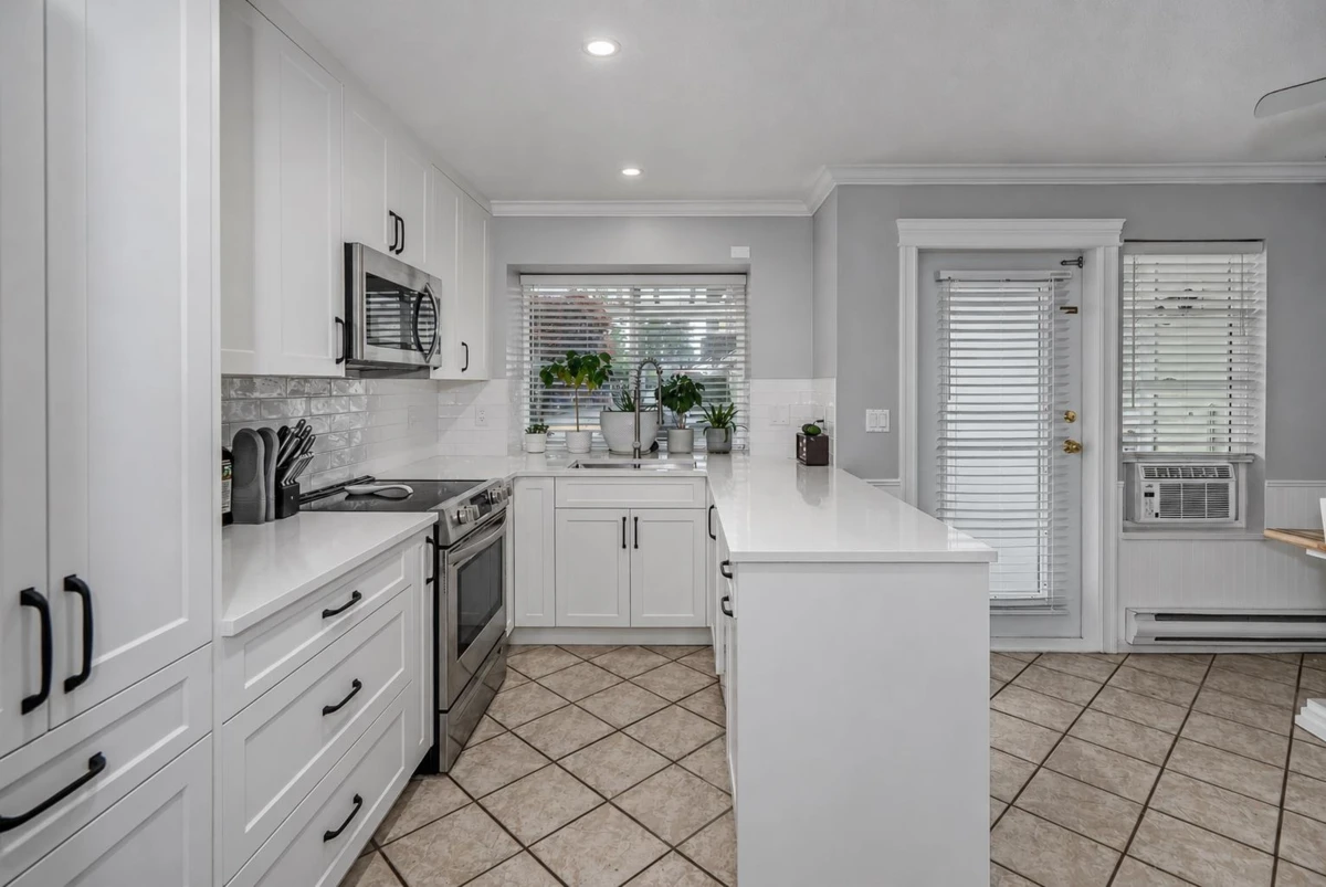 Family Room Photo of 5 23575 119 Avenue, Maple Ridge, BC