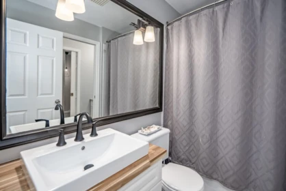 Guest Bathroom Photo of 5 23575 119 Avenue, Maple Ridge, BC