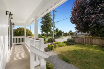 1154 Finlay Street, White Rock, BC, White Rock — Single Family Residence for sale