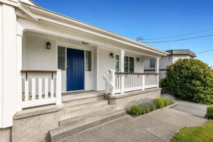 1154 Finlay Street, White Rock, BC, White Rock — Single Family Residence for sale