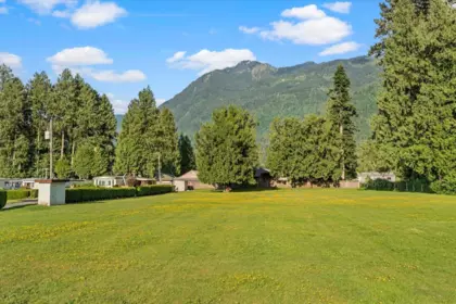 Outdoor Deck Photo of 41 52324 Yale Road, Rosedale, BC