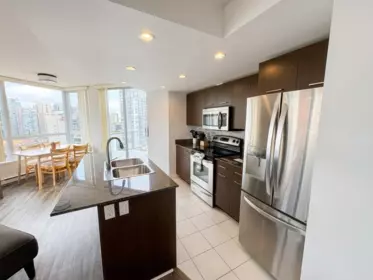 Kitchen Photo of 1602 1212 Howe Street, Vancouver, BC