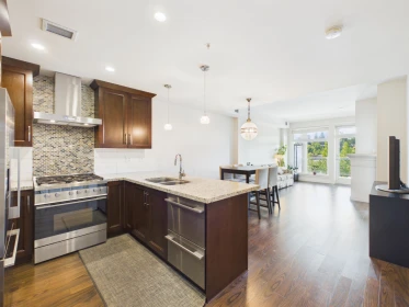 Kitchen Photo of 302 5055 Springs Boulevard, Tsawwassen, BC