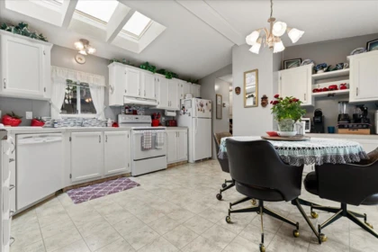 18 46484 Chilliwack Lake Road, Chilliwack, BC, Chilliwack — Manufactured Home for sale