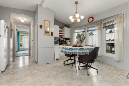 Kitchen Photo of 18 46484 Chilliwack Lake Road, Chilliwack, BC