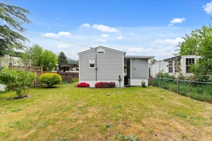Laundry Room Photo of 18 46484 Chilliwack Lake Road, Chilliwack, BC