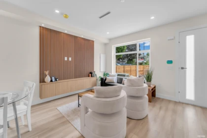 Kitchen Island Photo of 1 5779 Clarendon Street, Vancouver, BC
