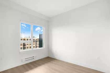 Primary Bedroom Photo of 609 15739 Fraser Highway, Surrey, BC