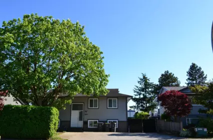 Guest Bathroom Photo of 17486 61a Avenue, Surrey, BC