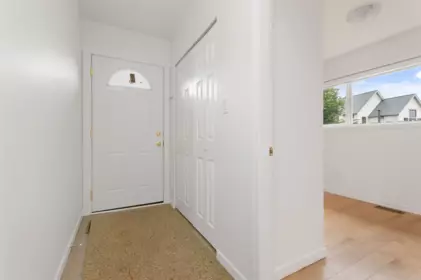 Mudroom Photo of 7526 Lickman Road, Sardis - Greendale, BC