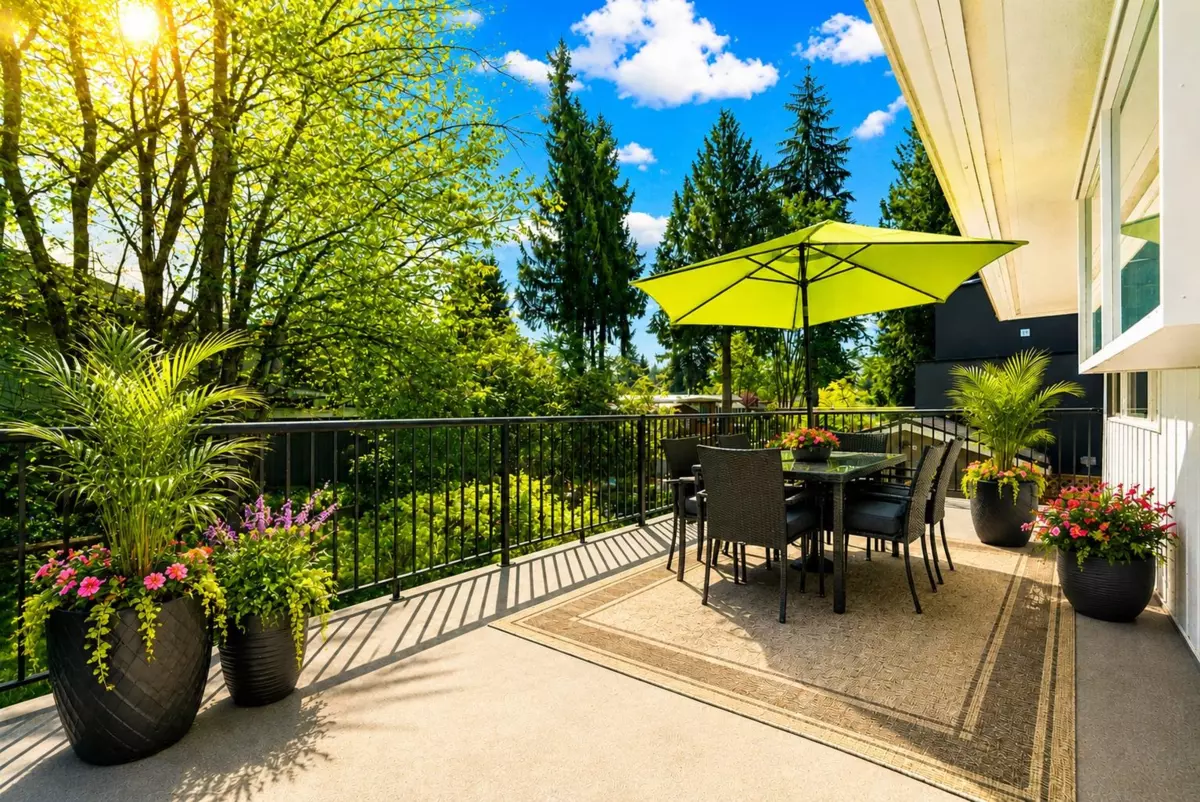 Living Room Photo of 689 Poplar Street, Coquitlam, BC