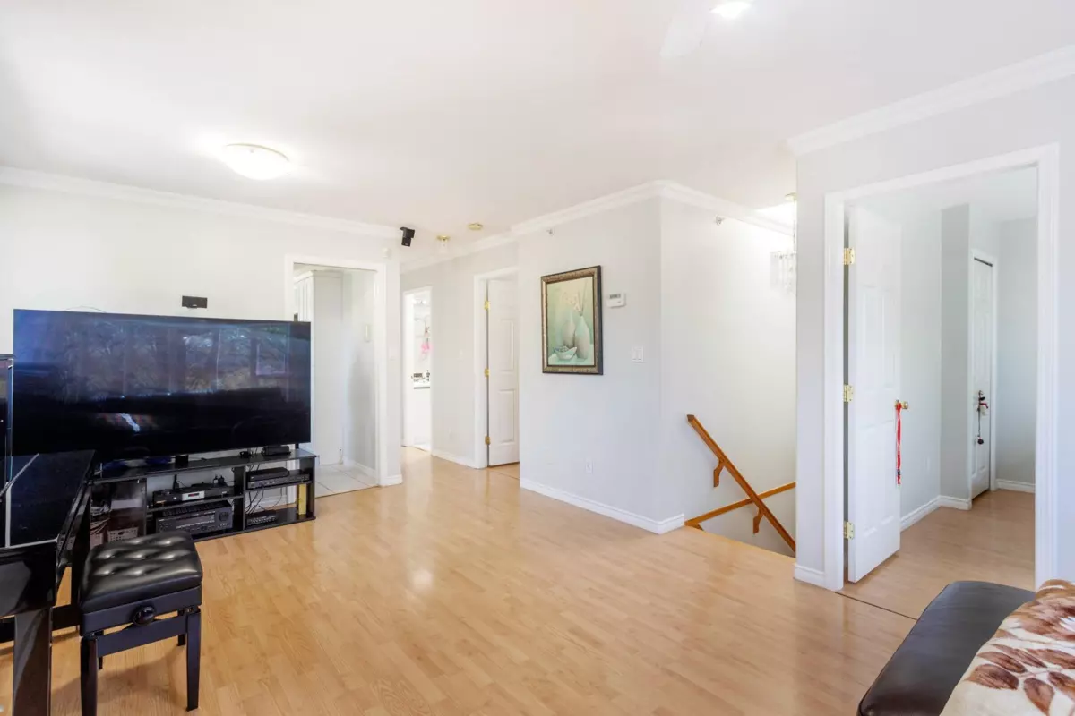 Dining Area Photo of 4708 Inverness Street, Vancouver, BC