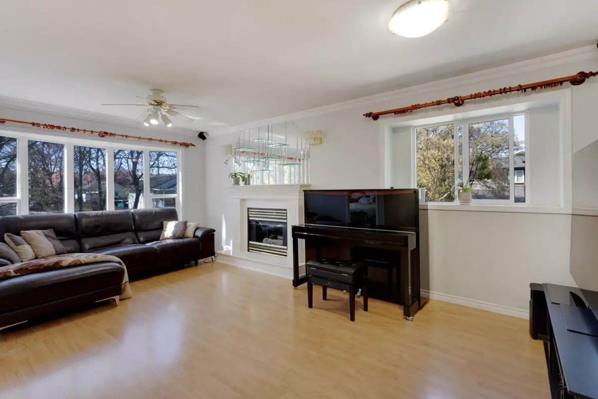 Living Room Photo of 4708 Inverness Street, Vancouver, BC