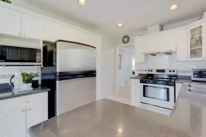 Kitchen Island Photo of 4708 Inverness Street, Vancouver, BC