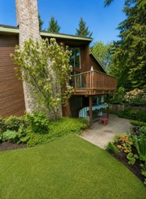 Garden / Landscaping Photo of 1498 Chamberlain Drive, North Vancouver, BC
