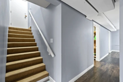 Mudroom Photo of 31919 Royal Crescent, Abbotsford, BC