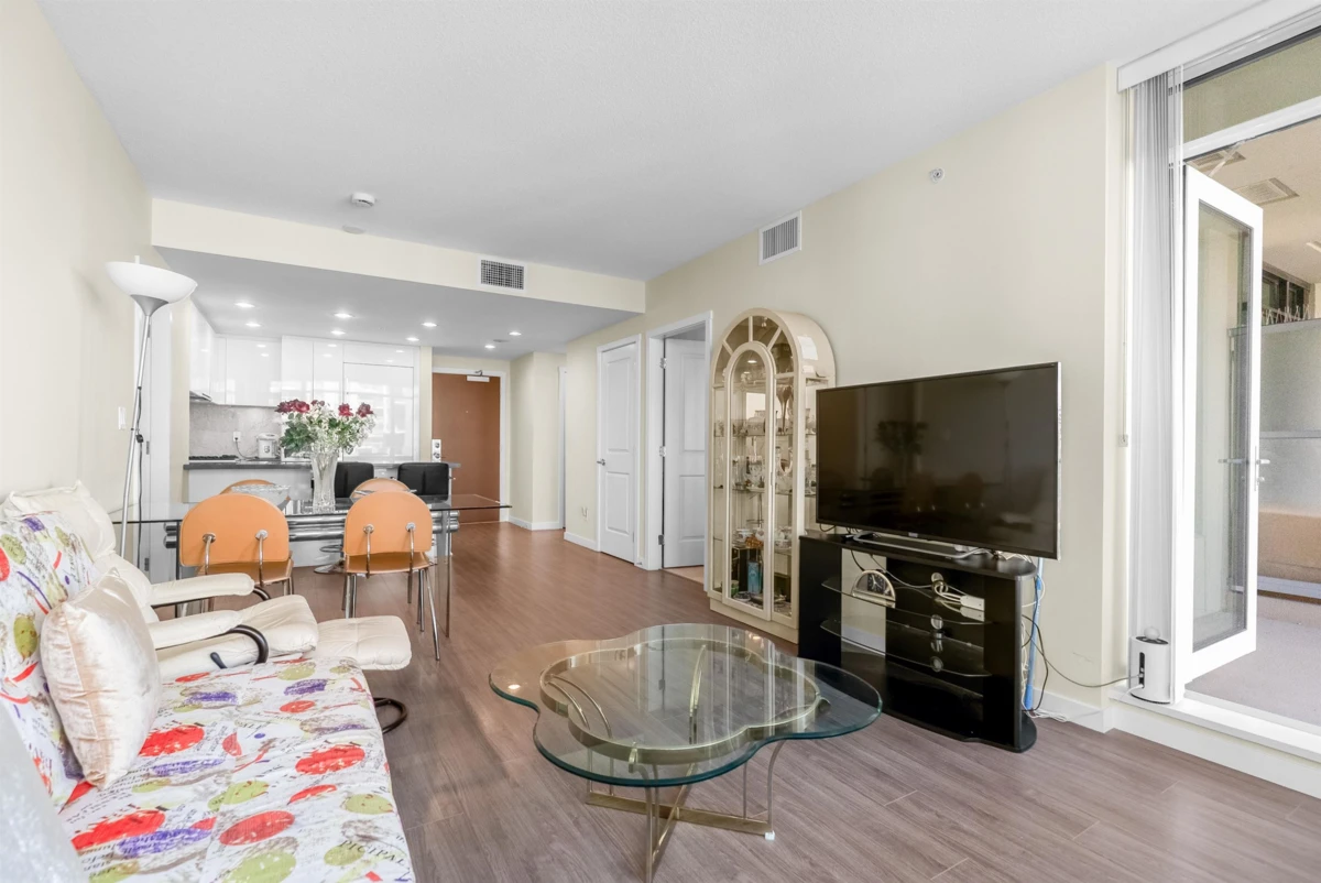 Living Room Photo of 712 7338 Gollner Avenue, Richmond, BC