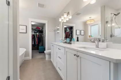 Laundry Room Photo of 10 46128 Riverside Drive, Chilliwack, BC