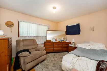 Bedroom 2 Photo of 46054 Third Avenue, Chilliwack, BC