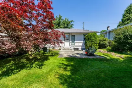 Laundry Room Photo of 46054 Third Avenue, Chilliwack, BC