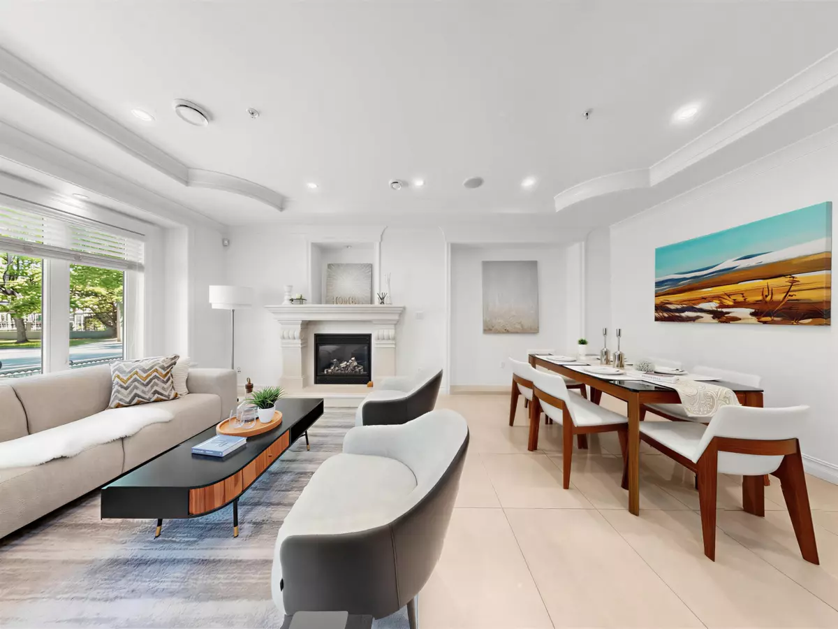 Living Room Photo of 2456 E 45th Avenue, Vancouver, BC
