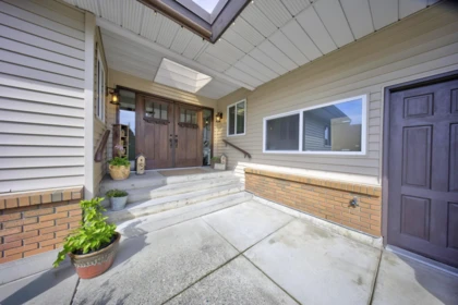 Primary Bathroom Photo of 45549 Wells Road, Chilliwack, BC