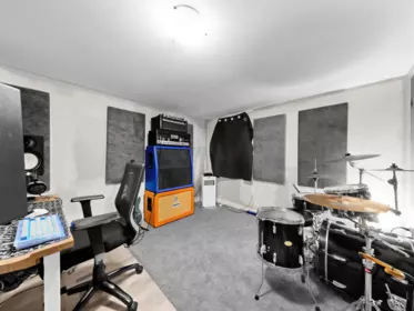 Basement Recreation Room Photo of 1972 E 51st Avenue, Vancouver, BC