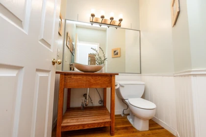 Walk-In Closet Photo of 9729 180 Street, Surrey, BC