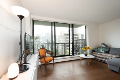 1104 1330 Harwood Street, Vancouver, BC, Vancouver — Apartment/Condo for sale