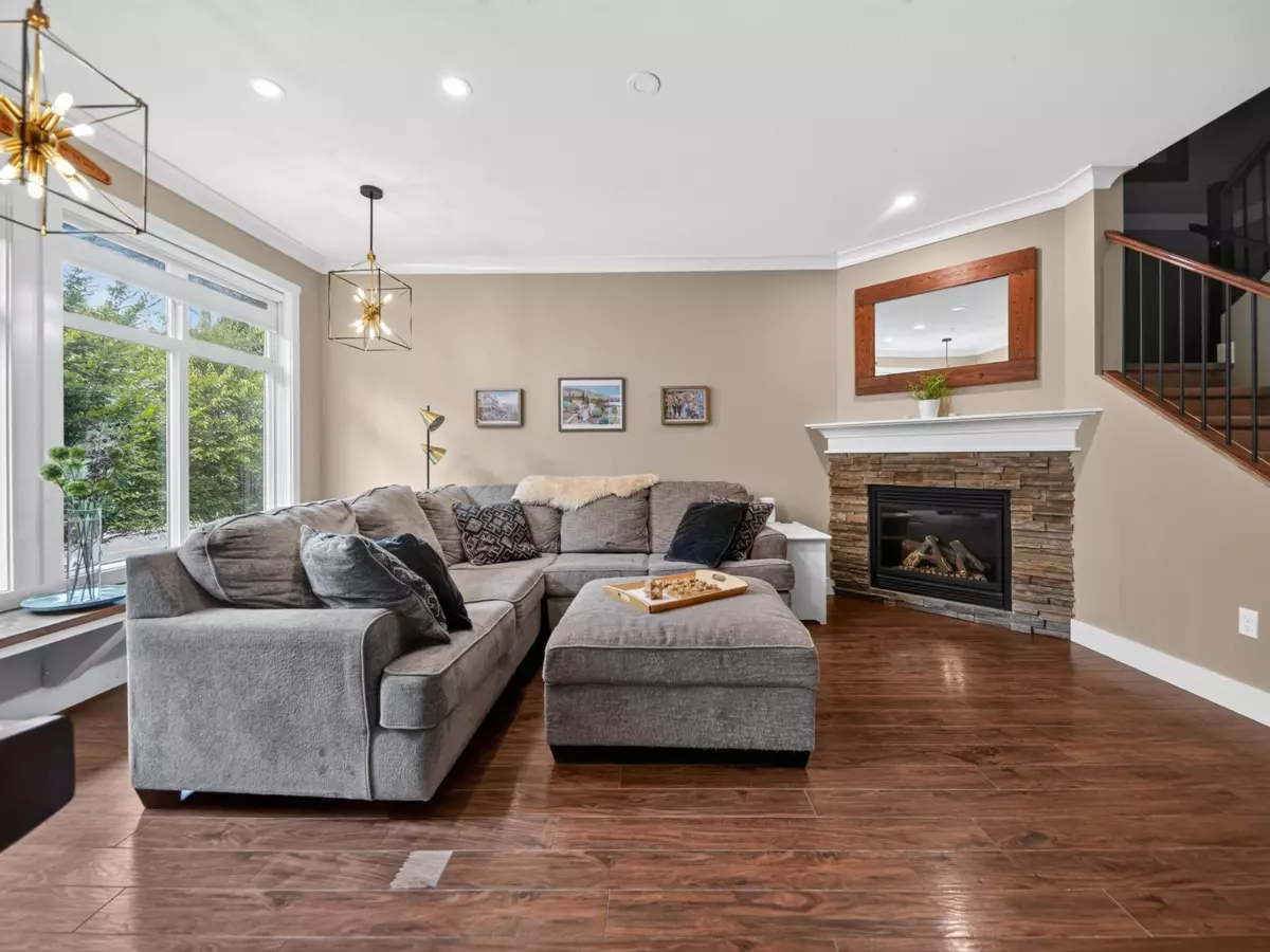 Family Room Photo of 16 45762 Safflower Crescent, Chilliwack, BC