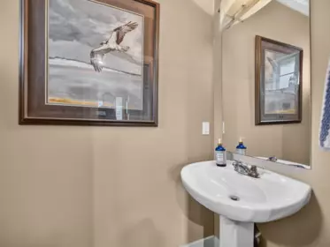 Hallway Photo of 16 45762 Safflower Crescent, Chilliwack, BC