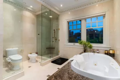 Entry Foyer Photo of 3402 Osler Street, Vancouver, BC