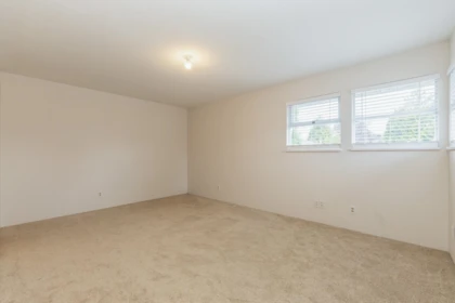Walk-In Closet Photo of 16397 Glenmoor Court, Surrey, BC