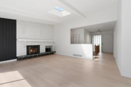 1177 E 15th Street, North Vancouver, BC, North Vancouver — Single Family Residence for sale