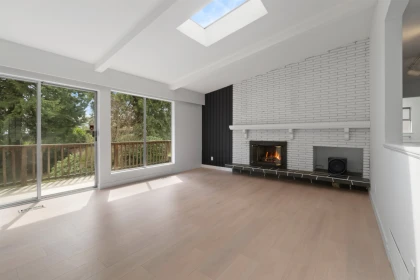 1177 E 15th Street, North Vancouver, BC, North Vancouver — Single Family Residence for sale