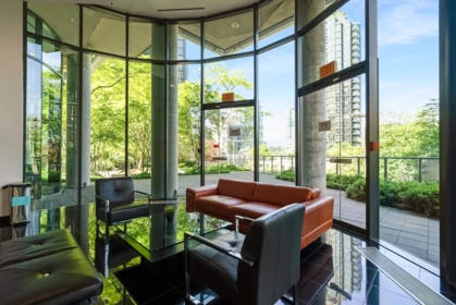 Entry Foyer Photo of 501 1331 W Georgia Street, Vancouver, BC