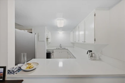 Kitchen Island Photo of 8 7363 Montecito Drive, Burnaby, BC