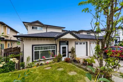 5461 Manor Street, Burnaby, BC, Burnaby — Half Duplex for sale