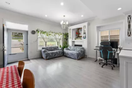 5461 Manor Street, Burnaby, BC, Burnaby — Half Duplex for sale