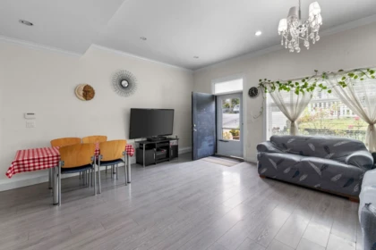 Kitchen Island Photo of 5461 Manor Street, Burnaby, BC
